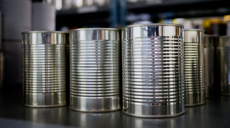 food storage tins
